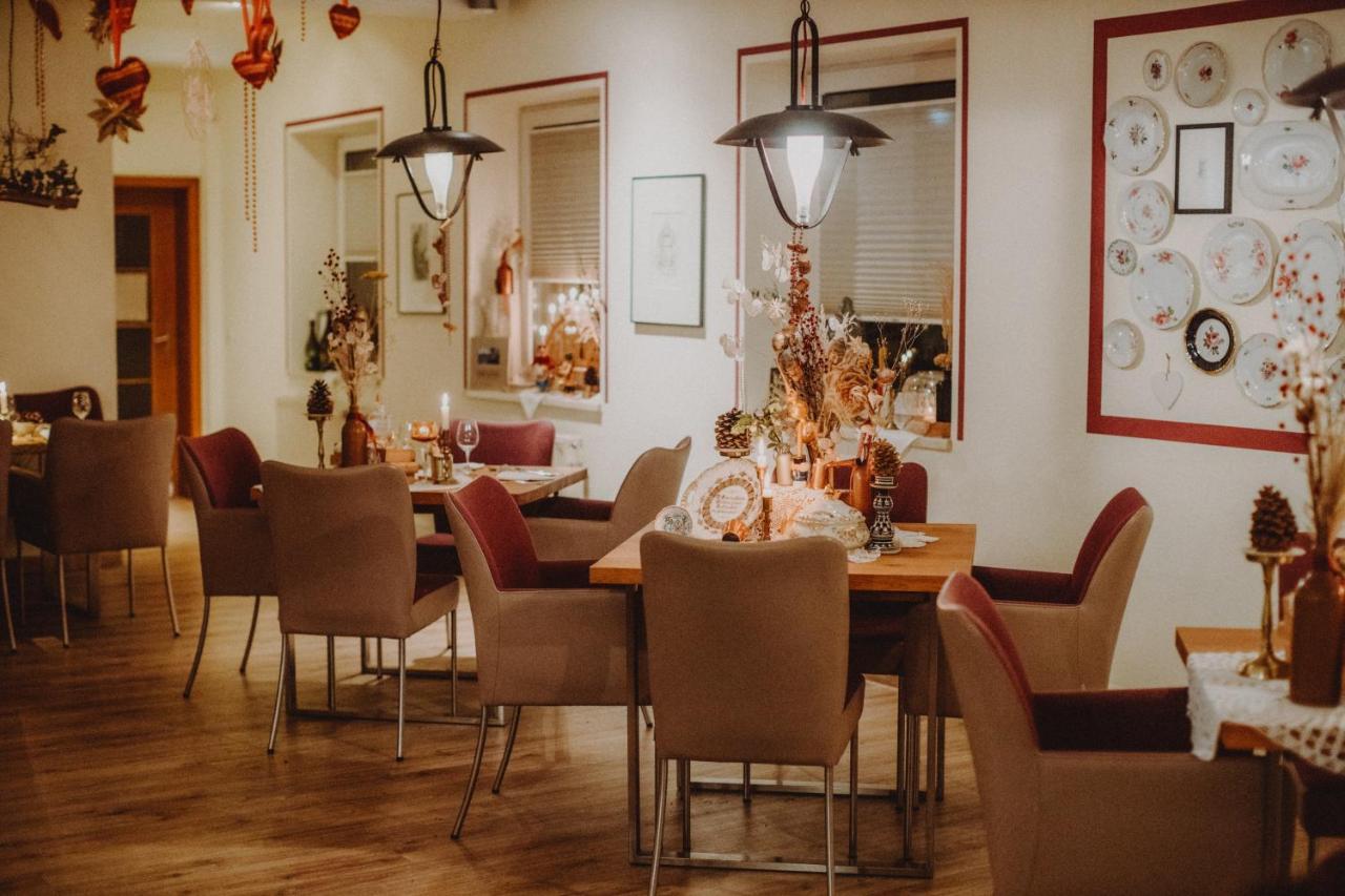Landhotel Rosenschaenke Kreischa Bagian luar foto