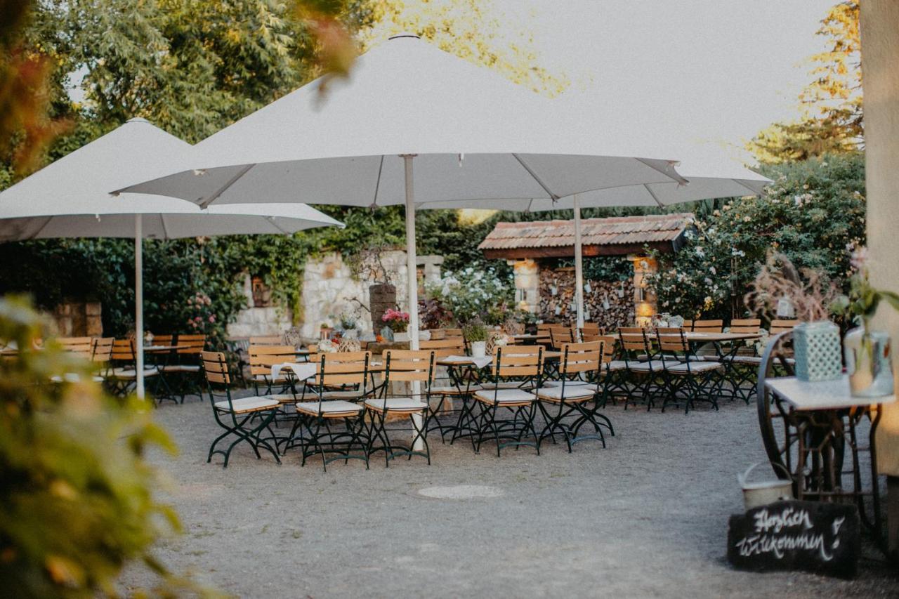 Landhotel Rosenschaenke Kreischa Bagian luar foto